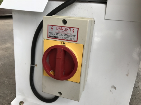 ขายพัดลมโบวเวอร์ดูด-เป่าอากาศ LAB-K 1HP. 380V วัสดุออกแบบมาใช้ในงานเคมีได้ ขนาด 8นิ้ว สภาพสวยใหม่มาก หมุนนิ่มให้ลมแรง พร้อมใช้งาน ราคา 4,800 บาท