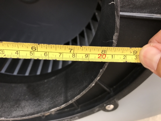 ขายพัดลมโบวเวอร์ดูด-เป่าอากาศ LAB-K 1HP. 380V วัสดุออกแบบมาใช้ในงานเคมีได้ ขนาด 8นิ้ว สภาพสวยใหม่มาก หมุนนิ่มให้ลมแรง พร้อมใช้งาน ราคา 4,800 บาท