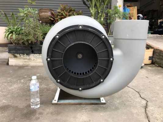 ขายพัดลมโบวเวอร์ดูด-เป่าอากาศ LAB-K 1HP. 380V วัสดุออกแบบมาใช้ในงานเคมีได้ ขนาด 8นิ้ว สภาพสวยใหม่มาก หมุนนิ่มให้ลมแรง พร้อมใช้งาน ราคา 4,800 บาท