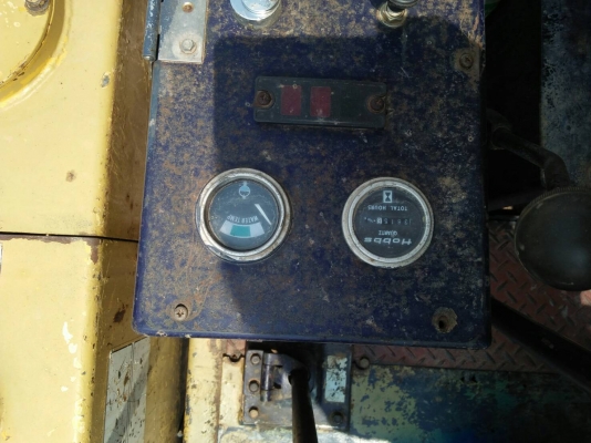 ขายรถขุดเล็ก ยี่ห้อ KOMATSU รุ่น PC10-6 กว้าง 1.4cm ยาว 2.4cm แทรคเหล็ก/ปั๊มเฟือง3ตอน/รถเก่านอกแท้/ส ขายรถขุดเล็ก ยี่ห้อ KOMATSU รุ่น PC10-6 กว้าง 1.4cm ยาว 2.4cm แทรคเหล็ก/ปั๊มเฟือง3ตอน/รถเก่านอกแท้/ส