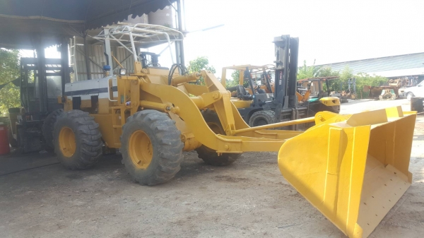 ขายรถตัก KOMATSU 515สนใจติดต่อคุณรัตนศักดิ์  081-7621704