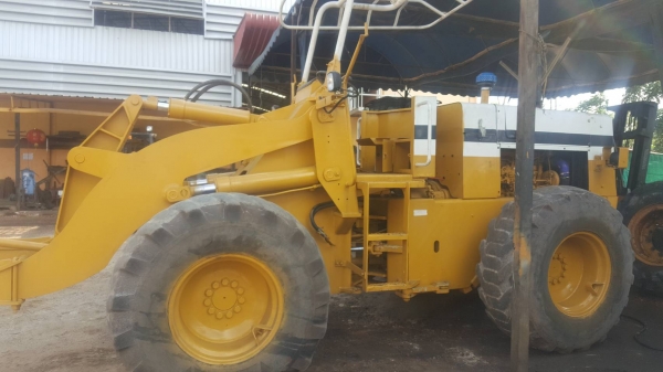 ขายรถตัก KOMATSU 515สนใจติดต่อคุณรัตนศักดิ์  081-7621704