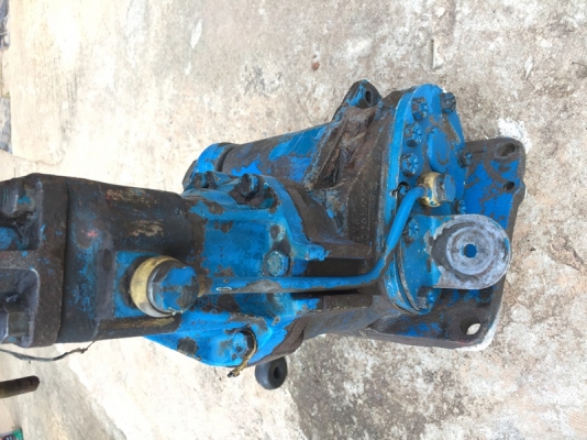 กระปุกพวงมาลัยเพาเวอร์ติดรถไถ Ford 6600