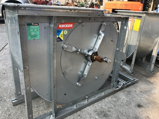 ขายโครงพัดลมโบวเวอร์ดูดฝุ่น-ดูดอากาศ Kruger ใช้กับมอเตอร์ 2HP. สภาพสวยใหม่เก่าเก็บ ติดตั้งแล้วไม่ได้ใช้งาน มี 2ชุด ราคาชุดละ 4,600 บาท