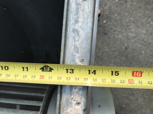 ขายโครงพัดลมโบวเวอร์ดูดฝุ่น-ดูดอากาศ Kruger ใช้กับมอเตอร์ 2HP. สภาพสวยใหม่เก่าเก็บ ติดตั้งแล้วไม่ได้ใช้งาน มี 2ชุด ราคาชุดละ 4,600 บาท