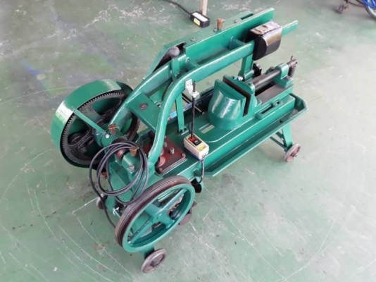 ขาย 1.2 หมื่น เครื่องเลื่อย HERO ขนาด 14 นิ้ว ใช้ไฟบ้าน รุ่นปีกใหญ่รางน้ำ ระบบไฮดรอลิคยกใช้งานปกติ มีระบบตัดอัตโนมัติ มีตัวตั้งระยะตัด มีตัวกดถ่วงน้ำหนัก สภาพสวยแน่น ราคานี้สำหรับงานดี ของแท้ มีคุณภาพ รับประกันความพร้อมใช้งาน ขายของดี เชิญชมสินค้าได้ที่ ซ