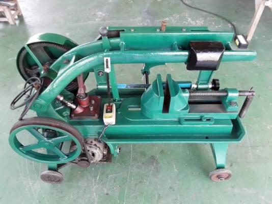 ขาย 1.2 หมื่น เครื่องเลื่อย HERO ขนาด 14 นิ้ว ใช้ไฟบ้าน รุ่นปีกใหญ่รางน้ำ ระบบไฮดรอลิคยกใช้งานปกติ มีระบบตัดอัตโนมัติ มีตัวตั้งระยะตัด มีตัวกดถ่วงน้ำหนัก สภาพสวยแน่น ราคานี้สำหรับงานดี ของแท้ มีคุณภาพ รับประกันความพร้อมใช้งาน ขายของดี เชิญชมสินค้าได้ที่ ซ