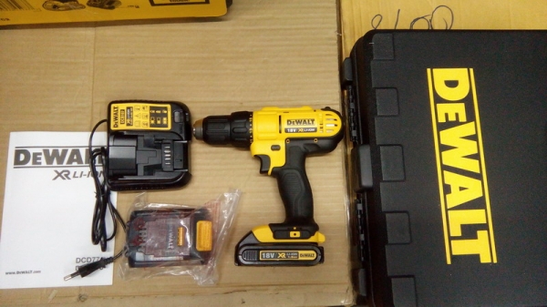 DeWALT 18v.สว่านไร้สาย รุ่นDCD771c2