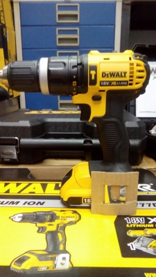 DeWALT 18v.สว่านกระแทกไร้สาย รุ่นDCD785D2 แรงบิด60Nm