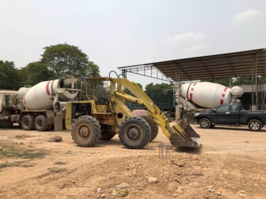 ขาย 195,000  รถตักล้อยาง TCM STD25 เครื่องดี เกียร์แรง สภาพพร้อมใช้ เอกสารชื้อขาย  รถอยู่  นครปฐม โทร 0610710295