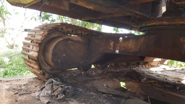 ขายแพ็คคู่ แบคโฮ KOMATSU PC120-3 เอกสารใบซื้อขาย กับรถเทนเลอร์ท้ายลาด 10 ล้อ หัวยาว เครื่อง 6BD1 165 แรงม้า เฟืองท้ายใหญ่ เล่มทะเบียนครบ ขายแพ็คคู่ แบคโฮ KOMATSU PC120-3 เอกสารใบซื้อขาย กับรถเทนเลอร์ท้ายลาด 10 ล้อ หัวยาว เครื่อง 6BD1 165 แรงม้า เฟืองท้ายใหญ่ เล่มทะเบียนครบ