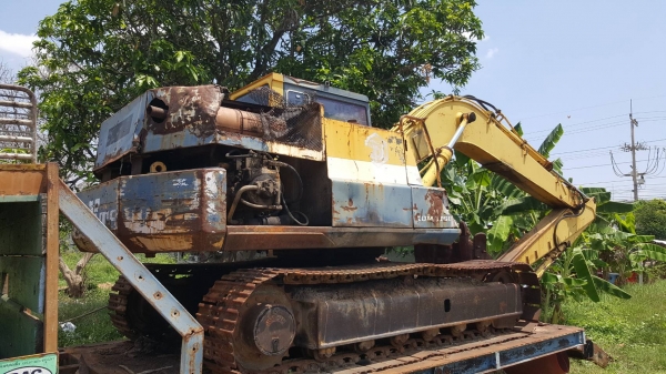 ขายแพ็คคู่ แบคโฮ KOMATSU PC120-3 เอกสารใบซื้อขาย กับรถเทนเลอร์ท้ายลาด 10 ล้อ หัวยาว เครื่อง 6BD1 165 แรงม้า เฟืองท้ายใหญ่ เล่มทะเบียนครบ ขายแพ็คคู่ แบคโฮ KOMATSU PC120-3 เอกสารใบซื้อขาย กับรถเทนเลอร์ท้ายลาด 10 ล้อ หัวยาว เครื่อง 6BD1 165 แรงม้า เฟืองท้ายใหญ่ เล่มทะเบียนครบ