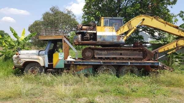 ขายแพ็คคู่ แบคโฮ KOMATSU PC120-3 เอกสารใบซื้อขาย กับรถเทนเลอร์ท้ายลาด 10 ล้อ หัวยาว เครื่อง 6BD1 165 แรงม้า เฟืองท้ายใหญ่ เล่มทะเบียนครบ ขายแพ็คคู่ แบคโฮ KOMATSU PC120-3 เอกสารใบซื้อขาย กับรถเทนเลอร์ท้ายลาด 10 ล้อ หัวยาว เครื่อง 6BD1 165 แรงม้า เฟืองท้ายใหญ่ เล่มทะเบียนครบ