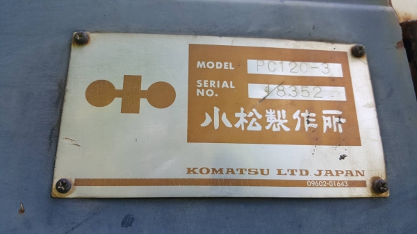 ขายแพ็คคู่ แบคโฮ KOMATSU PC120-3 เอกสารใบซื้อขาย กับรถเทนเลอร์ท้ายลาด 10 ล้อ หัวยาว เครื่อง 6BD1 165 แรงม้า เฟืองท้ายใหญ่ เล่มทะเบียนครบ ขายแพ็คคู่ แบคโฮ KOMATSU PC120-3 เอกสารใบซื้อขาย กับรถเทนเลอร์ท้ายลาด 10 ล้อ หัวยาว เครื่อง 6BD1 165 แรงม้า เฟืองท้ายใหญ่ เล่มทะเบียนครบ