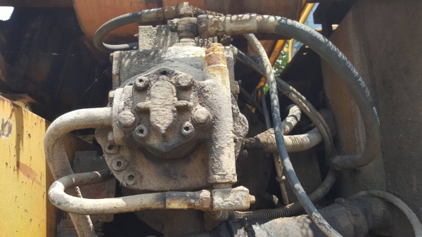 ขายแพ็คคู่ แบคโฮ KOMATSU PC120-3 เอกสารใบซื้อขาย กับรถเทนเลอร์ท้ายลาด 10 ล้อ หัวยาว เครื่อง 6BD1 165 แรงม้า เฟืองท้ายใหญ่ เล่มทะเบียนครบ ขายแพ็คคู่ แบคโฮ KOMATSU PC120-3 เอกสารใบซื้อขาย กับรถเทนเลอร์ท้ายลาด 10 ล้อ หัวยาว เครื่อง 6BD1 165 แรงม้า เฟืองท้ายใหญ่ เล่มทะเบียนครบ