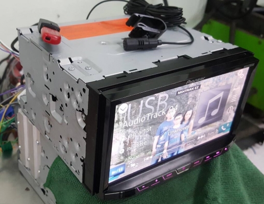 ขายวิทยุ 2 DIN PIONEER รุ่น AVH-X5750BT จอ LED 7" ขายวิทยุ 2 DIN PIONEER รุ่น AVH-X5750BT จอ LED 7"