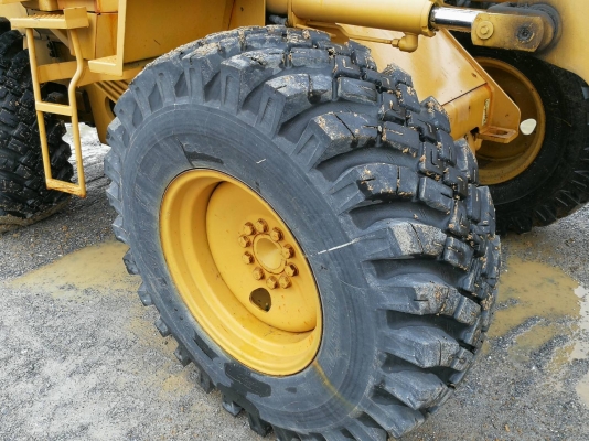 รถญี่ปุ่นเกรดA ขายถูก CAT 910F นำเข้าจากญี่ปุ่น โทร.090-986-2521 อ๊อบ