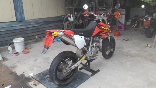 2004xr250l