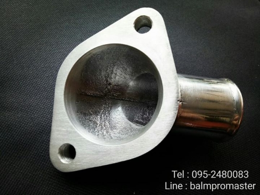 ขายคอน้ำอลูมิเนียม 1UZ-FE ครับ ขายคอน้ำอลูมิเนียม 1UZ-FE ครับ