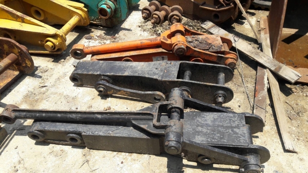 ขายตัวต่อแมคโคร หลายรุ่น หลายขนาด