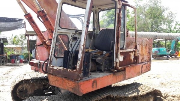 ขายถูกรถขุด YUTANI รุ่น YS450  เครื่อง 6DS7 ขนาด6 สูบ มาพร้อมตัวหนีบหรือจะเอาแบบบุ้งกี๋ก็ได้ รถขนาด120 เก่านอกมีเอกสารทดลองขับได้