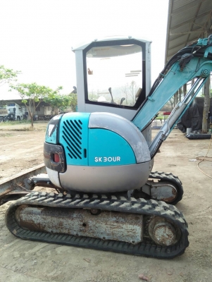 ขายรถขุดจากJAPAN ยี่ห้อ KOBELCO รุ่น SK30UR เก่านอกสภาพสวย คอนโทรลน้ำมัน / ออฟเซ็ทบูม /ปั้มนิ้ว/แทรค
