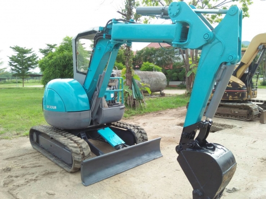 ขายรถขุดจากJAPAN ยี่ห้อ KOBELCO รุ่น SK30UR เก่านอกสภาพสวย คอนโทรลน้ำมัน / ออฟเซ็ทบูม /ปั้มนิ้ว/แทรค