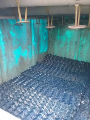 ขาย 4 หมื่น คูลลิ่งทาวเวอร์ 120 ตัน ครบชุดทั้งระบบ พร้อมใช้งานของใหม่นำเข้า ปี 2013 Stoker Concast อินเดีย มอเตอร์พัดลมครบชุด เติมอากาศ และ ระบายความร้อนก่อนผ่านกระเปาะเปียก รวมปั๊มน้ำจ่ายและป้อนเข้าระบบ มีชุดตู้คอนโทรลไฟฟ้าควบคุม มีชุดไซเรนเตือนเวลาน้ำแห