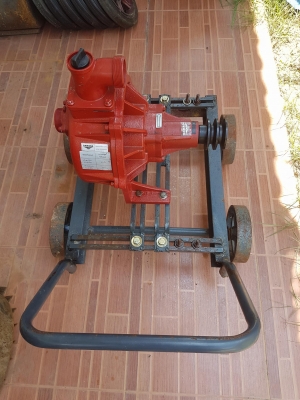 ขายปั้มน้ำพร้อมรถเข็นสภาพยังใหม่ ซื้อมายังไม่ได้ใช้ ราคา 7,500 บ. สนใจติดต่อ 08 4056 0785