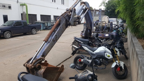 ขายตามสภาพ แบคโฮ KOMATSU PC50UU-2 เครื่องซ่อมเสร็จแล้วยังไม่ได้ยกใส่ ช่วงล่างดี เอกสารใบซื้อขาย ราคาต่อรองได้