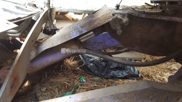 ขายตามสภาพ แบคโฮ KOMATSU PC50UU-2 เครื่องซ่อมเสร็จแล้วยังไม่ได้ยกใส่ ช่วงล่างดี เอกสารใบซื้อขาย ราคาต่อรองได้