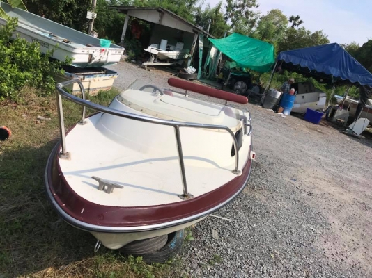 เรือยามาฮ่า F15 เรือเปล่า