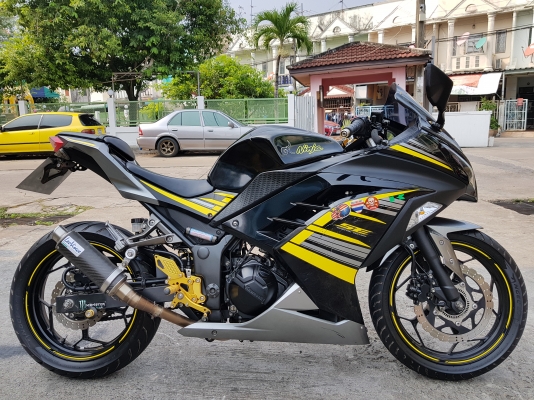 Ninja300 2015 abs รถบ้านมือเดียว วิ่งน้อย ฟรีดาวน์ Ninja300 2015 abs รถบ้านมือเดียว วิ่งน้อย ฟรีดาวน์