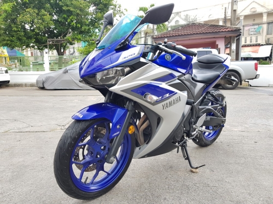 R3 2015 abs สภาพสวย รถบ้านมือเดียว