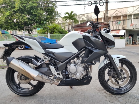 Cb300f 2015 abs มือเดียว วิ่งน้อย Cb300f 2015 abs มือเดียว วิ่งน้อย
