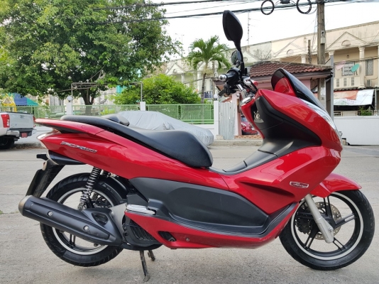 Pcx 150i 2012 รถมือเดียว สีแดงสดมาก ไม่มีรอยล้มชน เอกสารพร้อมโอน Pcx 150i 2012 รถมือเดียว สีแดงสดมาก ไม่มีรอยล้มชน เอกสารพร้อมโอน