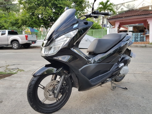 Pcx 150i Led สีดำสีสดมาก มือเดียว ไม่มีรอยล้มชน เอกสารพร้อมโอน