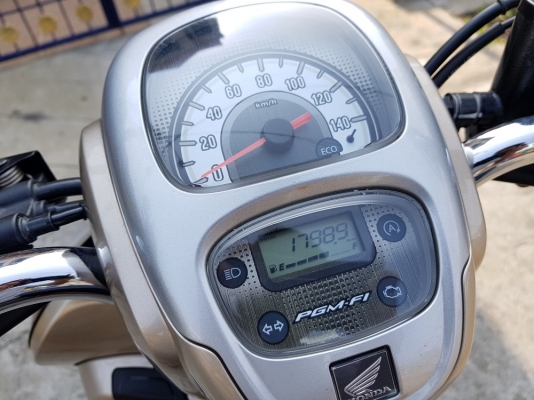 Scoopy i ออนิว วิ่งแค่ 1000โล รถบ้านมือเดียว สด-ผ่อน รูดบัตรได้ Scoopy i ออนิว วิ่งแค่ 1000โล รถบ้านมือเดียว สด-ผ่อน รูดบัตรได้