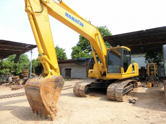ขายรถแบคโฮ KOMATSU PC200-7 เอกสารเล่ม ราคา 1450000