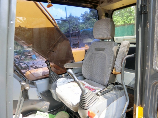 ขายรถแบคโฮ KOMATSU PC200-7 เอกสารเล่ม ราคา 1450000