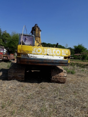 รถแบ็คโฮ KOBELCO SK200 MARK 3 เอกสารเล่มทะเบียน พร้อมใช้งาน อยู่ยโสธร ราคา460,000บ. สนใจ 0835601591