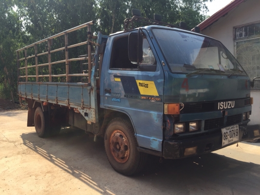Isuzu Npr115 ห้างแท้หัวยกได้ ยาว4.3ม ภาสีเต้ม เล่มพร้อมโอน Isuzu Npr115 ห้างแท้หัวยกได้ ยาว4.3ม ภาสีเต้ม เล่มพร้อมโอน