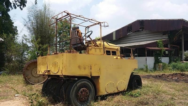 รถบด WATANABE