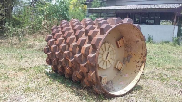 ล้อหนามรถบด DYNAPAC