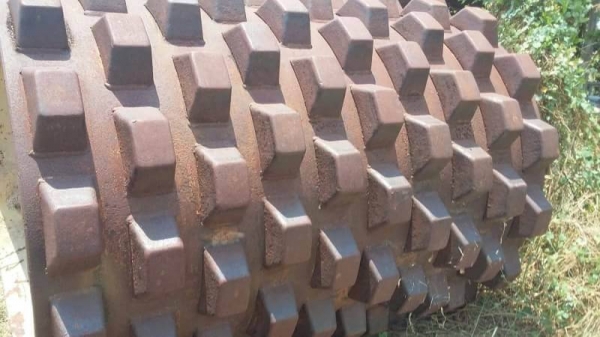 ล้อหนามรถบด DYNAPAC