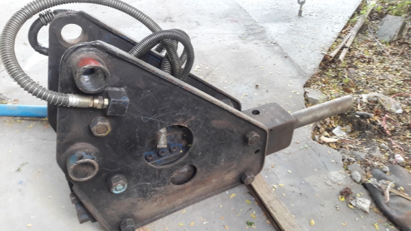 หัวแย๊ก 8 - 10 TON พร้อมใช้งาน หัวแย๊ก 8 - 10 TON พร้อมใช้งาน