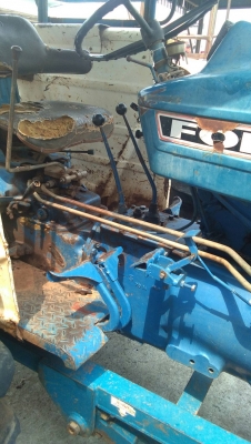 ลดราคาครับ ฟอร์ด 5000 เครื่อง T1  อุปกรณ์ หน้า-หลัง ใบซื้อขาย