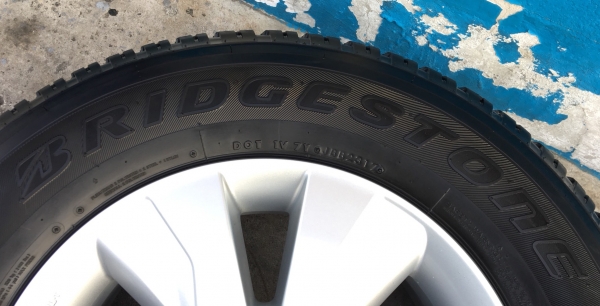 ล้อแม็ก Toyota Revo ขอบ17 พร้อมยาง Bridgestone 265-65-17 ปี 17