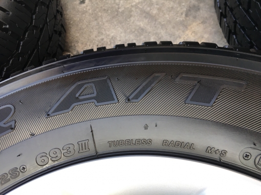 ล้อแม็ก Toyota Revo ขอบ17 พร้อมยาง Bridgestone 265-65-17 ปี 17