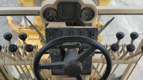 รถเกรด CAT 140H VHP S/N 2ZK5701 รถเกรด CAT 140H VHP S/N 2ZK5701